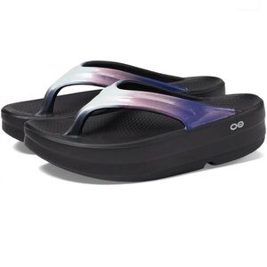 OOFOS OOmega OOlala Luxe calypso sandals women’s Sz 8